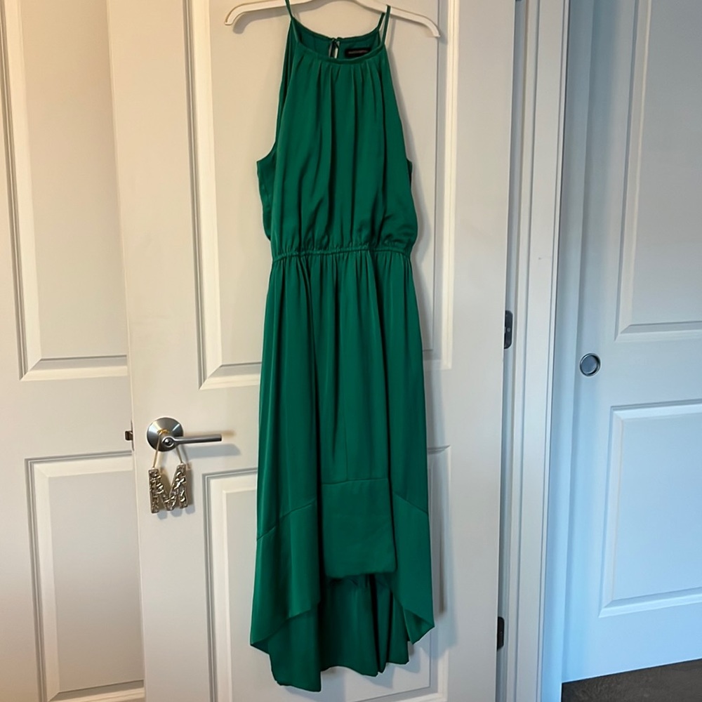 Elegant Green Sleeveless Dress